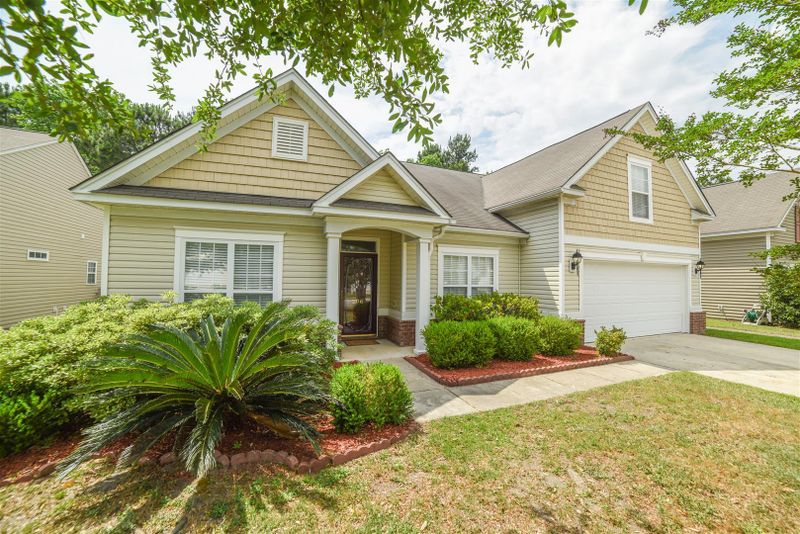 206 Hollytree Cir, Ladson, SC 29456