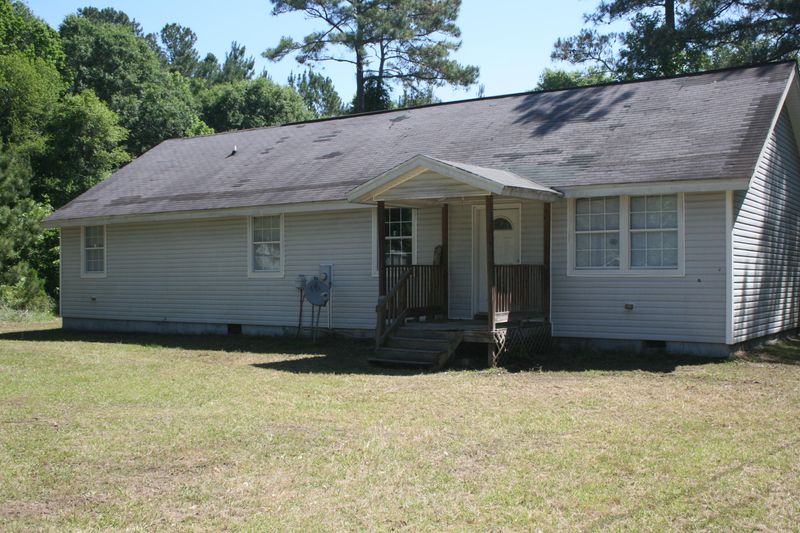 5398 Salters Hill Rd, Hollywood, SC 29449