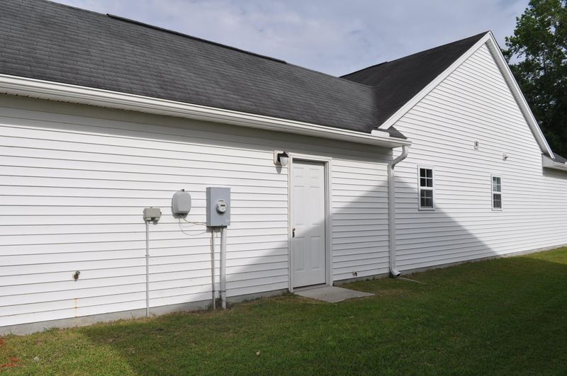233 Border Rd, Goose Creek, SC 29445