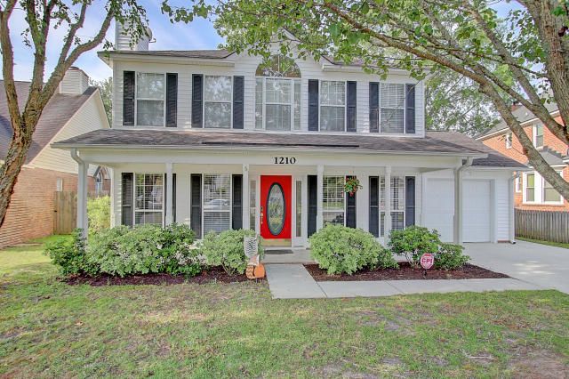 1210 Songbird Ct, Hanahan, SC 29410