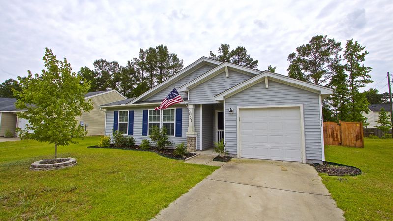 131 St Charles Way, Goose Creek, SC 29445