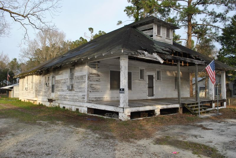 150 N Railroad Ave, Ridgeville, SC 29472