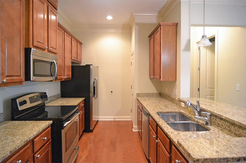 200 River Landing Dr #F106, Charleston, SC 29492