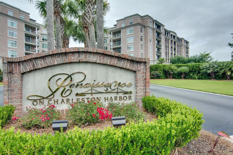 114 N Plaza Ct, Mount Pleasant, SC 29464