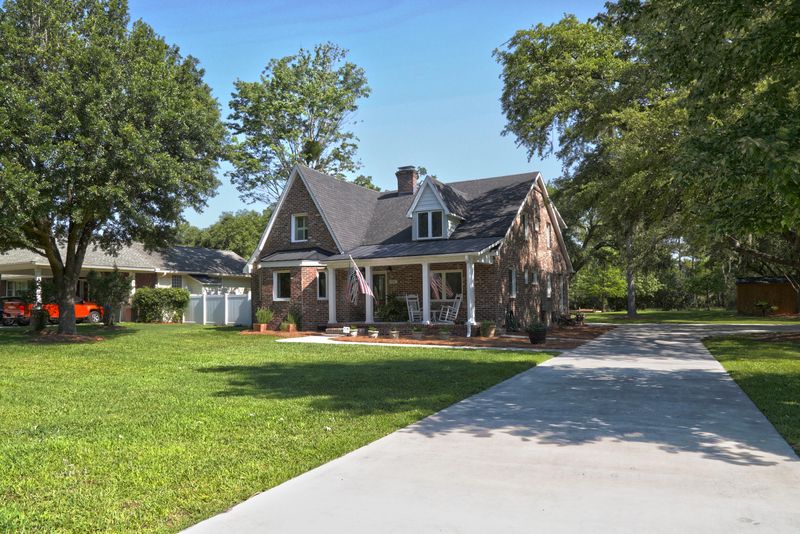 1416 Sasanqua Ln, Charleston, SC 29407