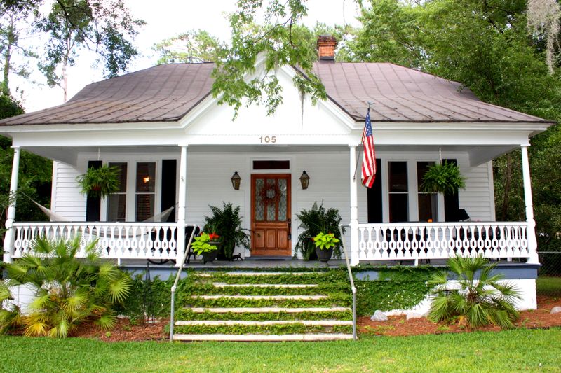 105 E Carolina Ave, Summerville, SC 29483