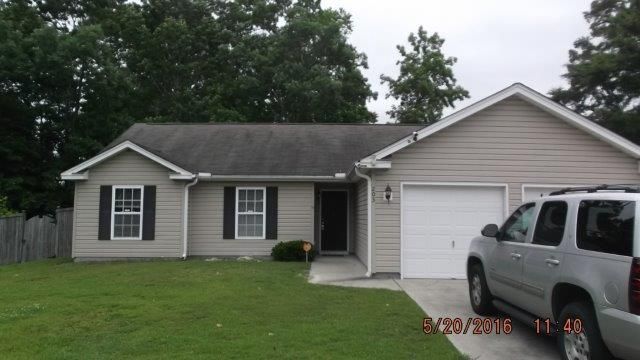 203 Amy Dr, Goose Creek, SC 29445