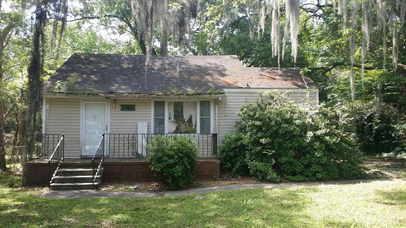 1365 S Lakeland Dr, North Charleston, SC 29406