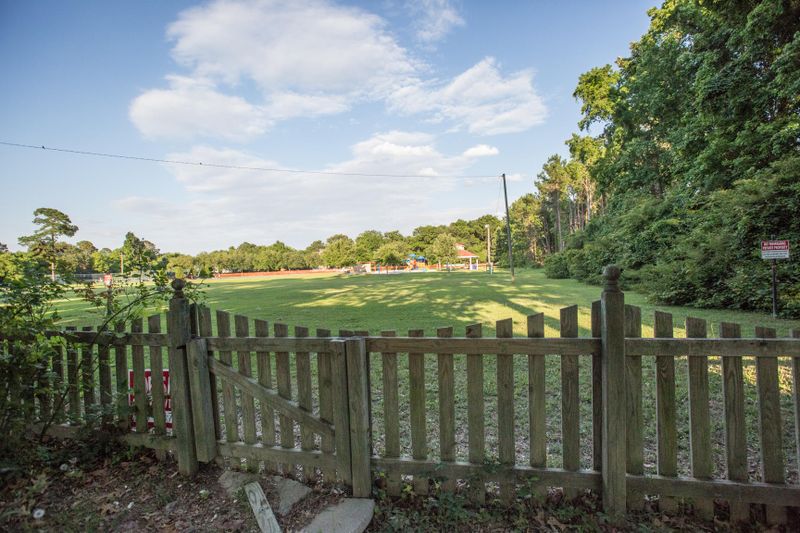 617 White Chapel Cir, Charleston, SC 29412