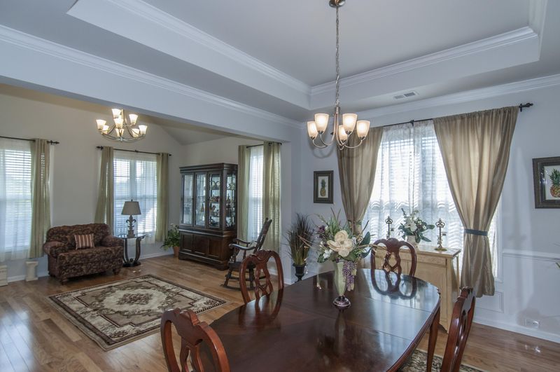 1325 Raven Rd, Hanahan, SC 29410