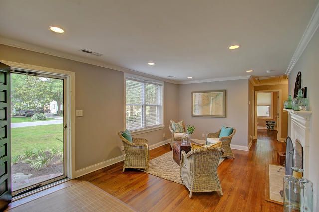 2103 Saint James Dr, Charleston, SC 29412