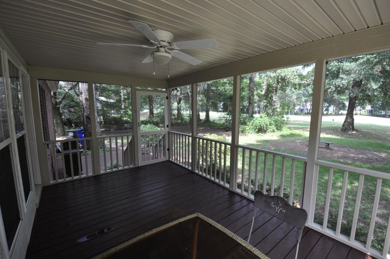4775 Marshwood Dr, Hollywood, SC 29449