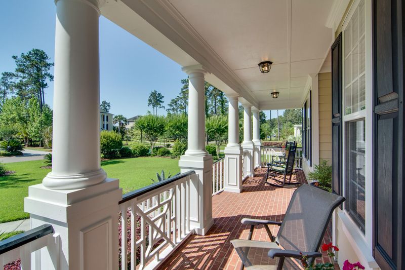 2453 Darts Cove Way, Mount Pleasant, SC 29466