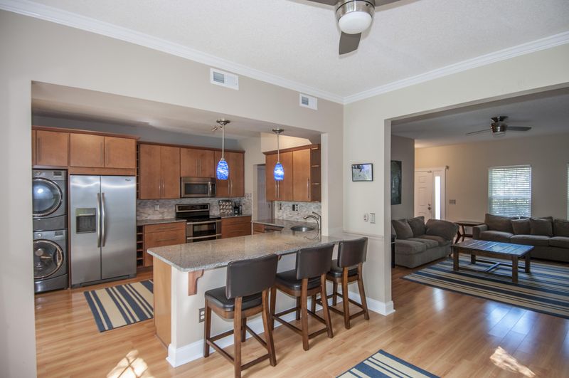 560 Cecilia Cove Dr, Charleston, SC 29412