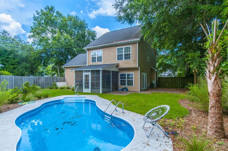 560 Cecilia Cove Dr, Charleston, SC 29412