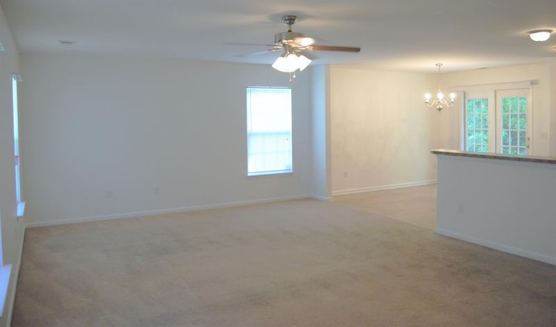 1059 Steelechase Ln, Hanahan, SC 29410
