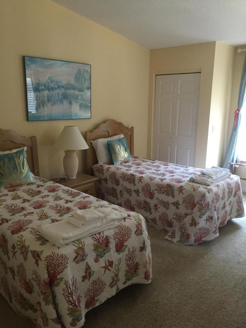 302 Yacht Harbor Villa #1/4, Isle Of Palms, SC 29451