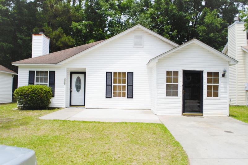 2520 Realm St, North Charleston, SC 29406