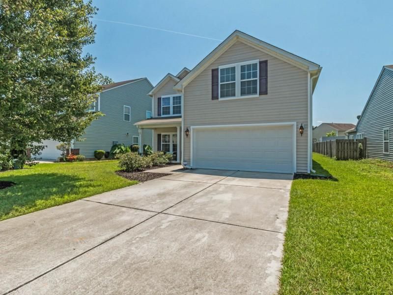 6011 Snead Ln, Summerville, SC 29483