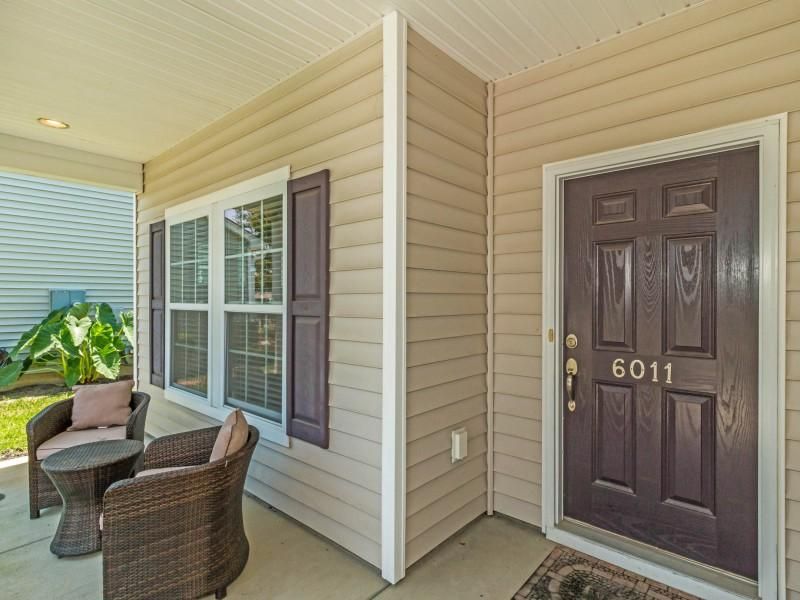 6011 Snead Ln, Summerville, SC 29483
