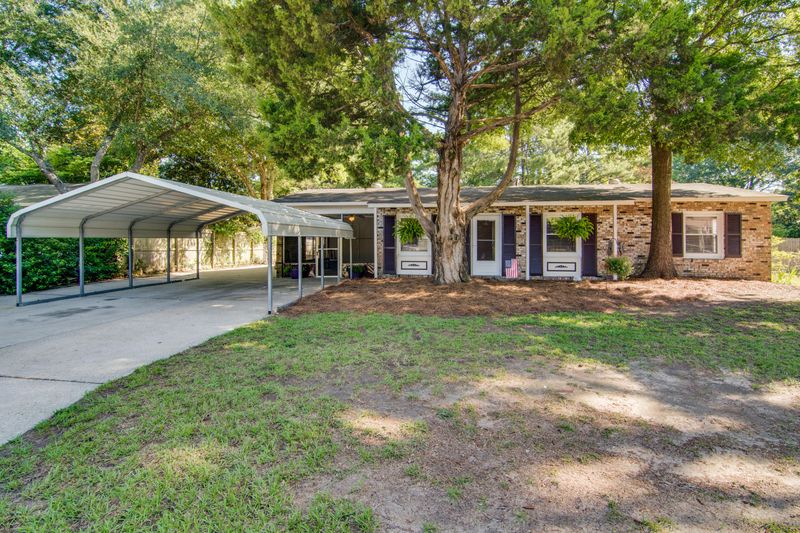 110 Roselle Ave, Goose Creek, SC 29445