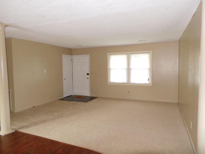 919 Longstreet St, Summerville, SC 29486