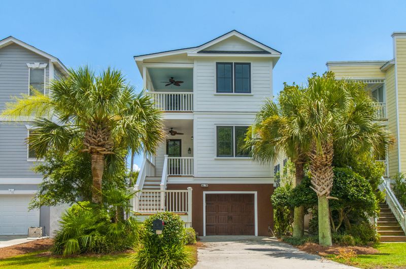 22 Yacht Harbor Ct, Isle Of Palms, SC 29451