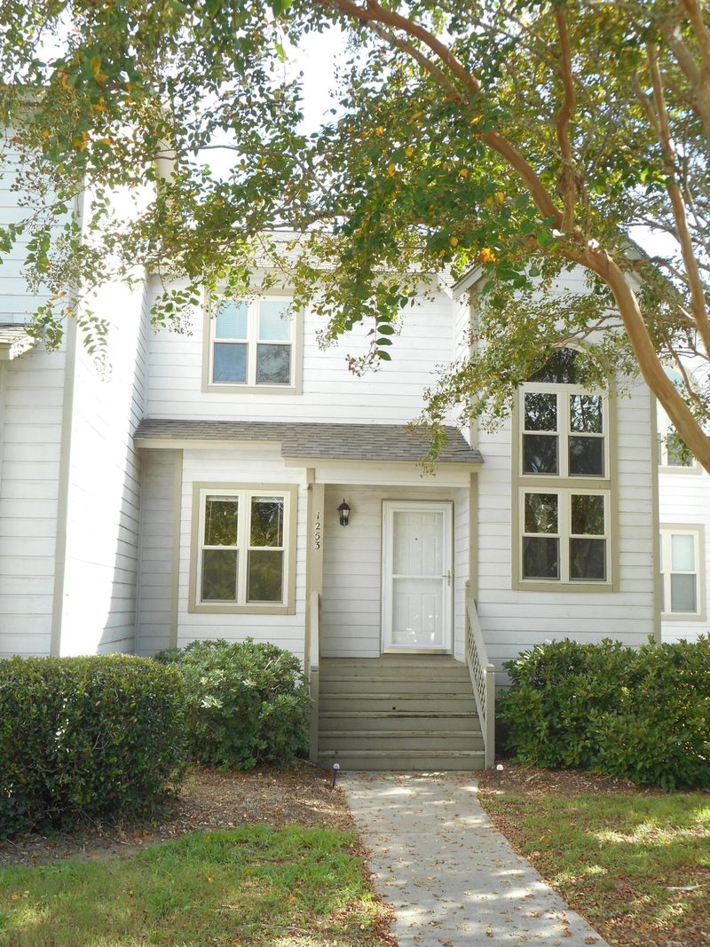 1253 Marshview Dr, Charleston, SC 29412