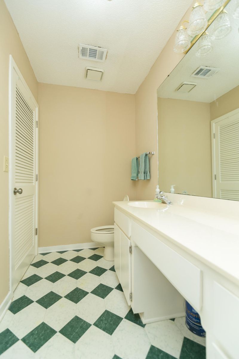 1135 Silent Harbor Ct, Mount Pleasant, SC 29464