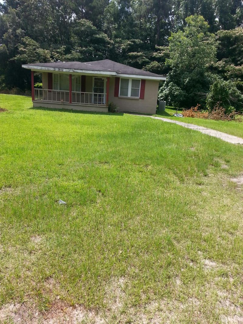 9525 Koester Rd, Ladson, SC 29456