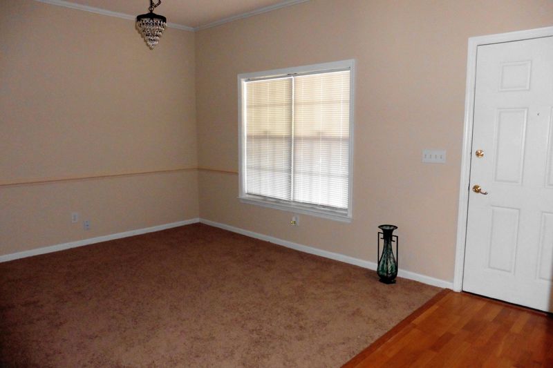 117 Guildford Dr, Goose Creek, SC 29445