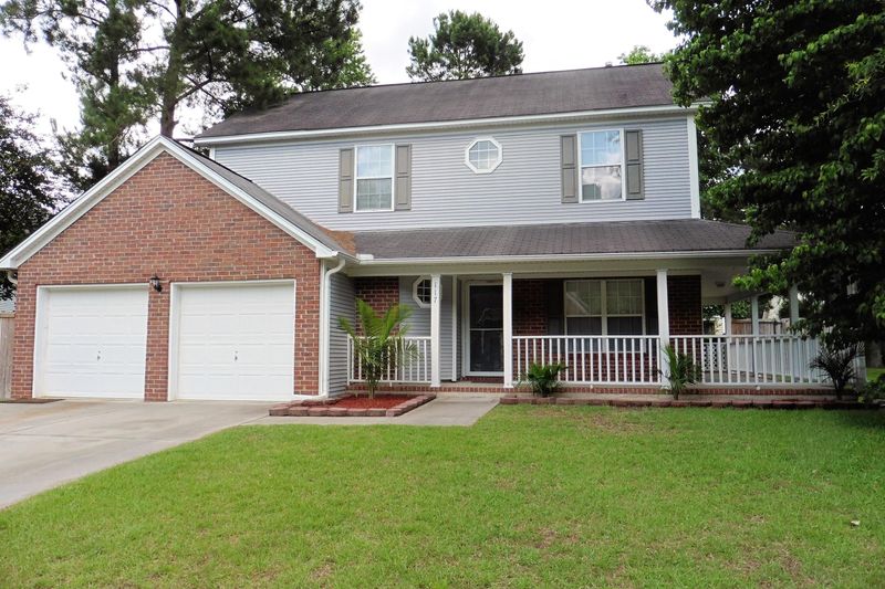117 Guildford Dr, Goose Creek, SC 29445