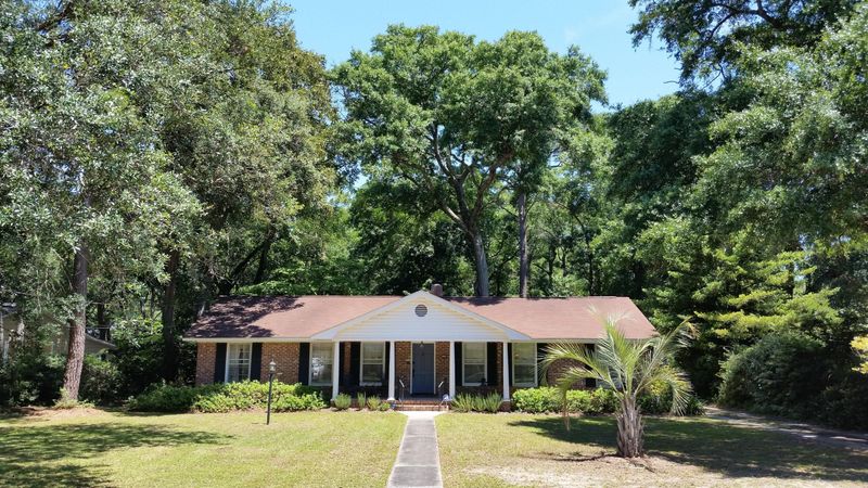430 Wade Hampton Dr, Charleston, SC 29412