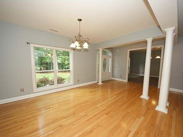 825 Hamlet Cir, Goose Creek, SC 29445