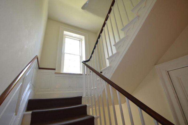 89 Warren St, Charleston, SC 29403