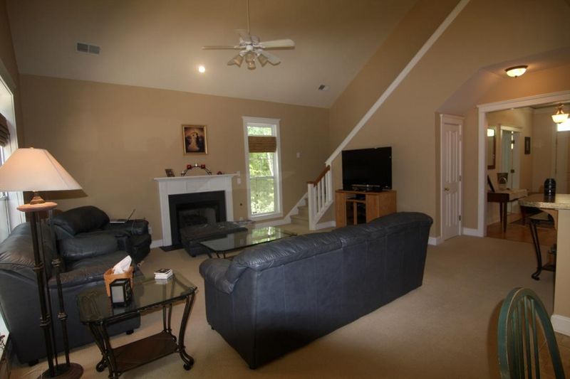 134 Marsh Side Dr, Summerville, SC 29485