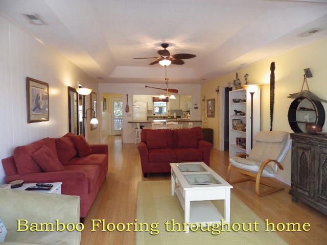 1217 Thistle St, Edisto Island, SC 29438