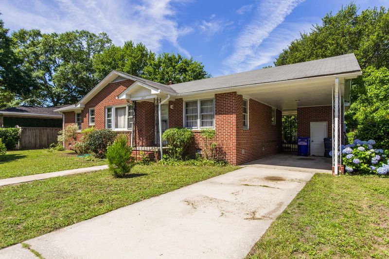 1327 Ashley Hall Rd, Charleston, SC 29407