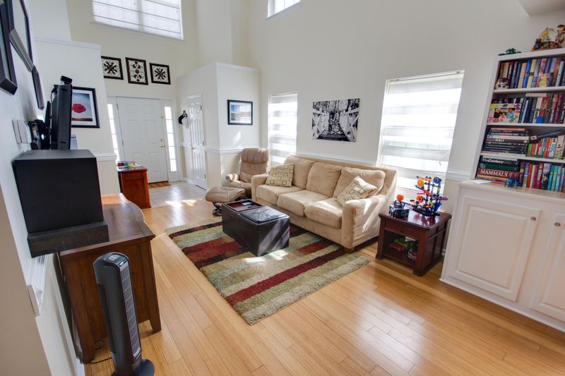 9044 Maple Grove Dr, Summerville, SC 29485