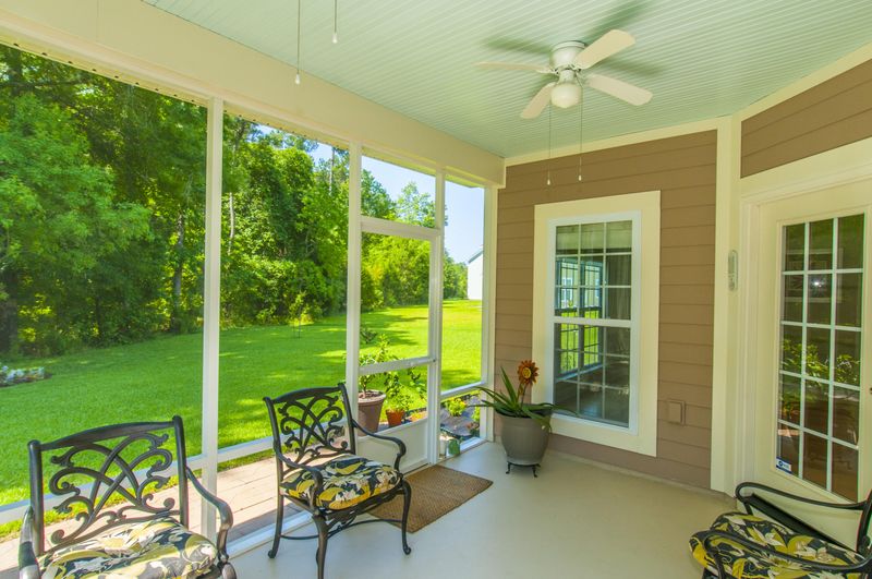 213 Rice Mill Pl, Charleston, SC 29492