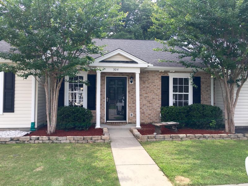 304 Reagan Dr, Summerville, SC 29483