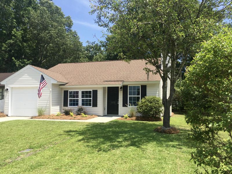 1273 Maryland Dr, Ladson, SC 29456