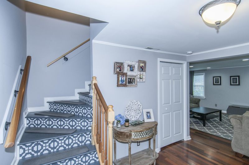 1831 Richmond Ave, Charleston, SC 29407