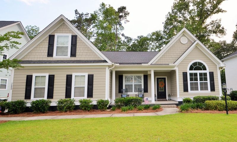 7222 Mossy Creek Ln, Hanahan, SC 29410
