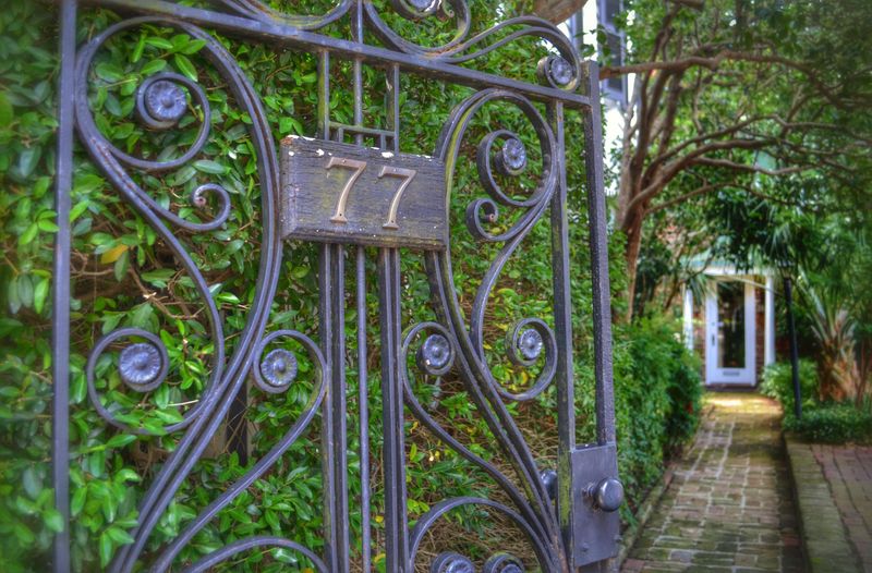 77 Tradd St, Charleston, SC 29401
