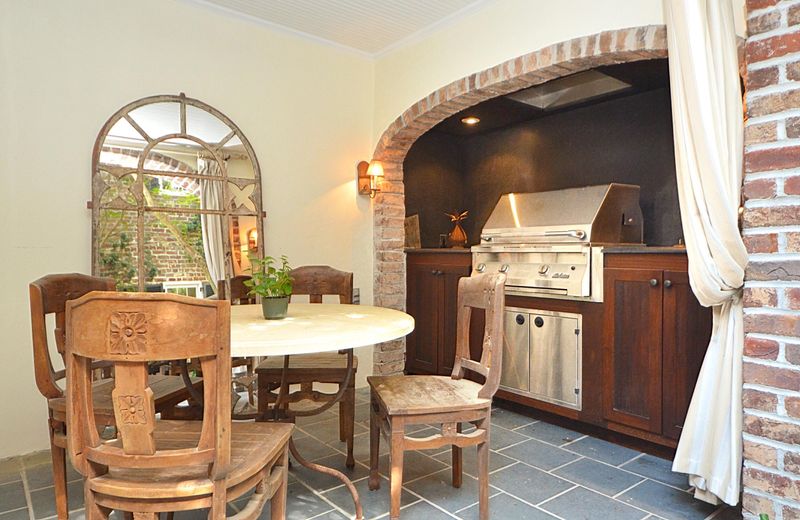 77 Tradd St, Charleston, SC 29401