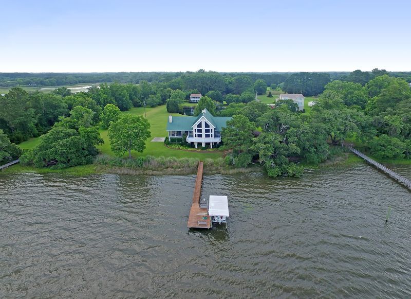 5961 Shealy Dr, Meggett, SC 29449