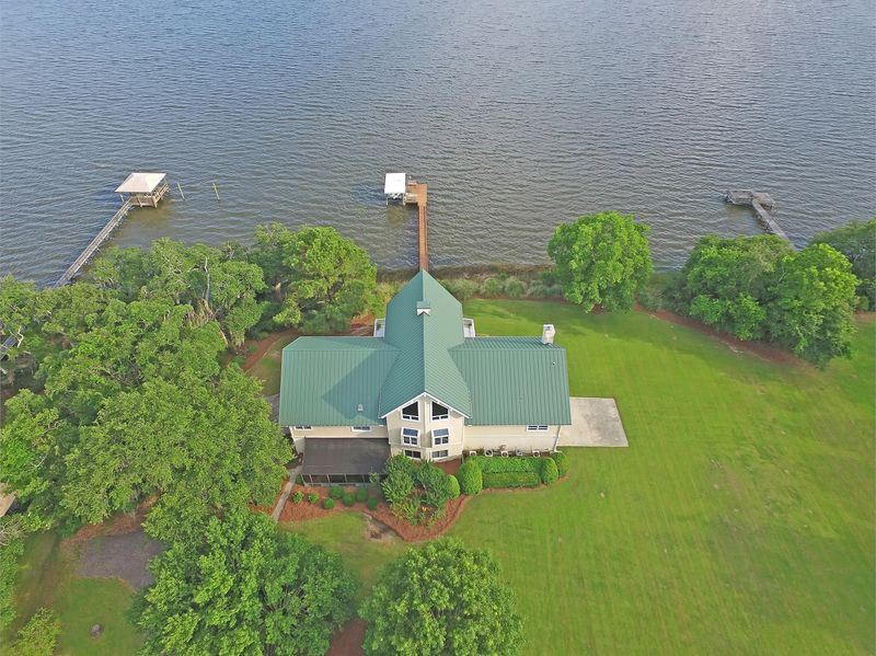 5961 Shealy Dr, Meggett, SC 29449