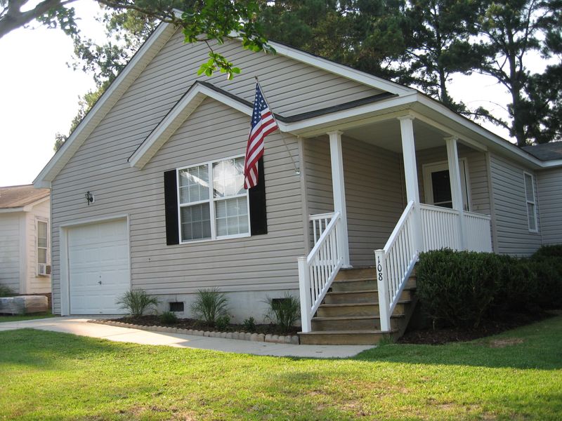 108 Trescott Ct, Summerville, SC 29483