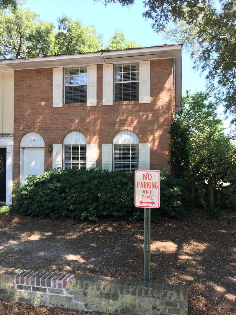 717 Center St, Mount Pleasant, SC 29464